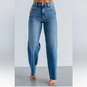Logan Hidden Jeans- Medium Wash